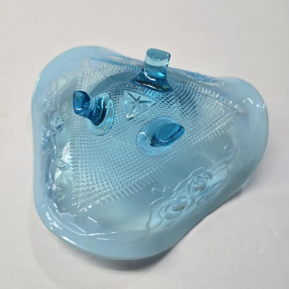 Antique Jefferson Northwood Blue‎ Opalescent Glass Bowl Tri-Footed Candy Dish